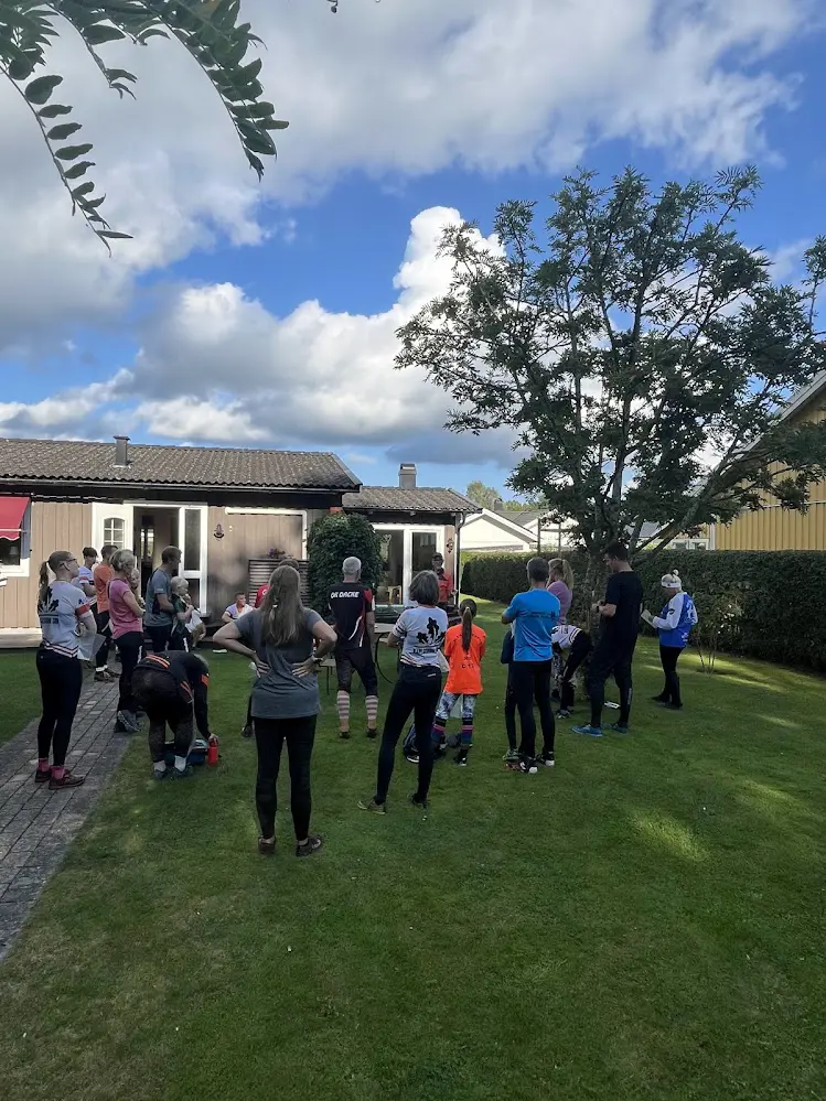 Samling med genomgång av banorna (5 aug. 2024)