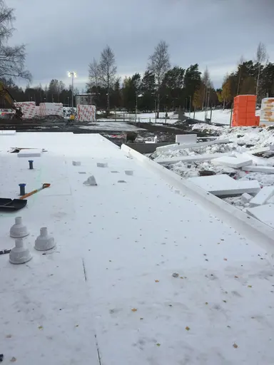 Ny nödutgång och isoleing av grund..
