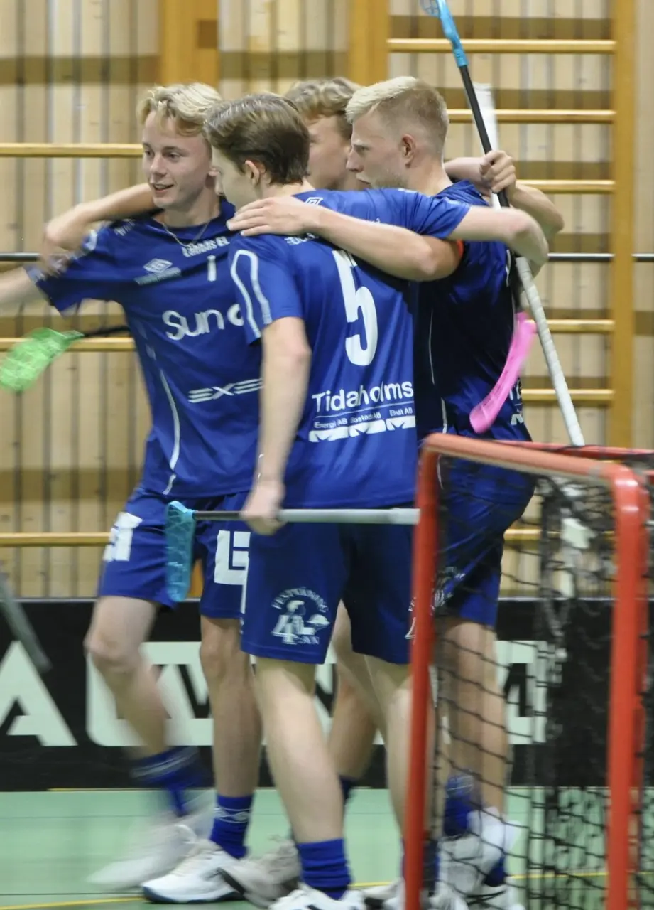 Theo Rundqvist målfirar vid seger mot Tranemo.