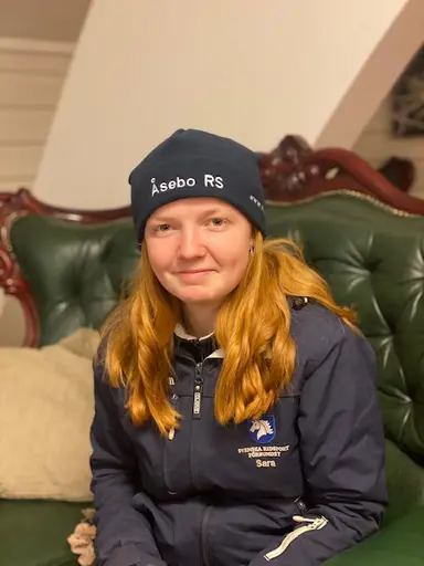 Keps - 150 kr. Tjockare mössa - 150 kr. Fleecemössa - 100 kr.