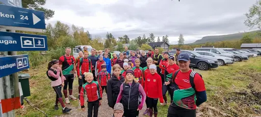 Svepande utsikt från Pieljekaise-toppen - Naturupplevelse utöver det vanliga! 🏔️