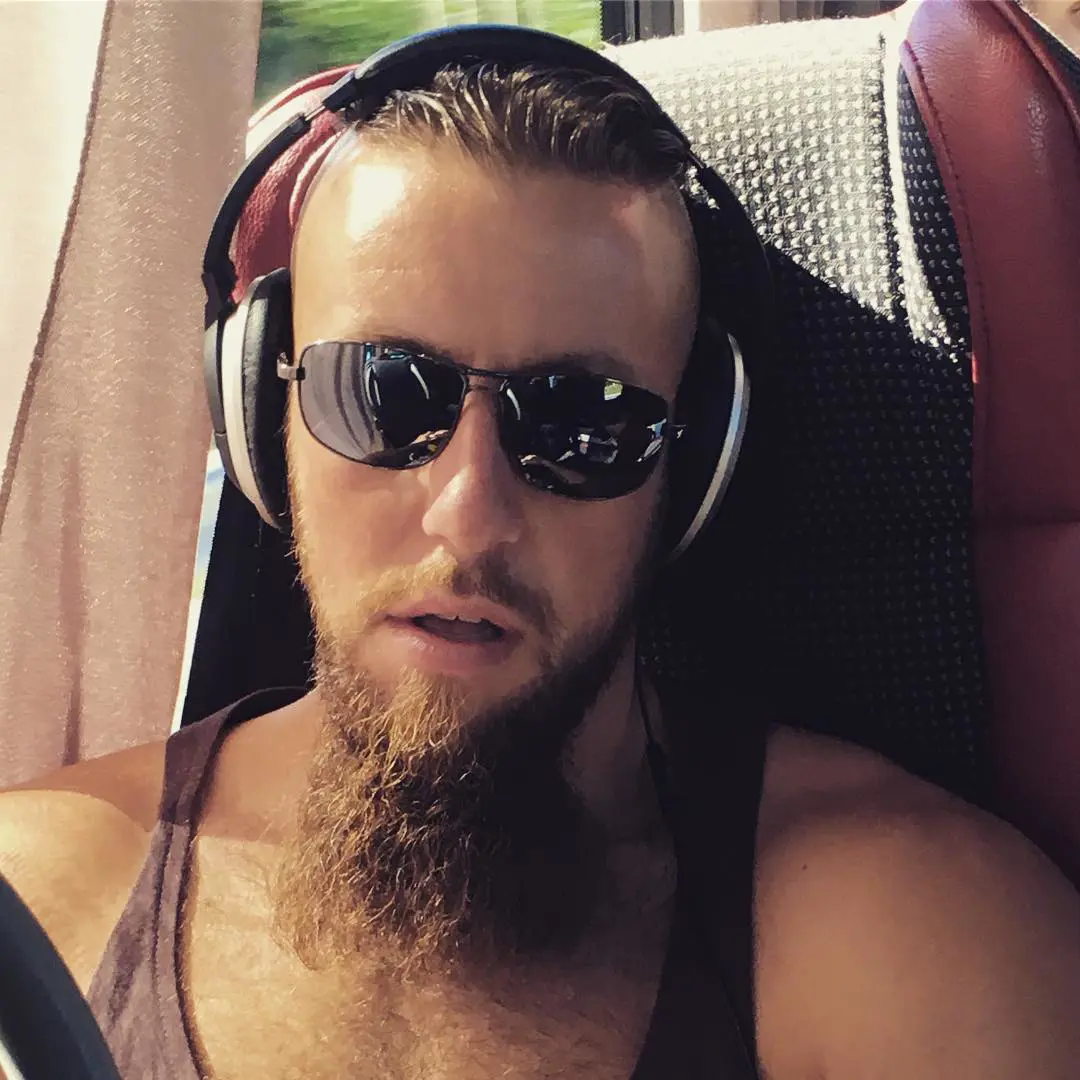 Johan på väg till en bortamatch från säsongen 2016.