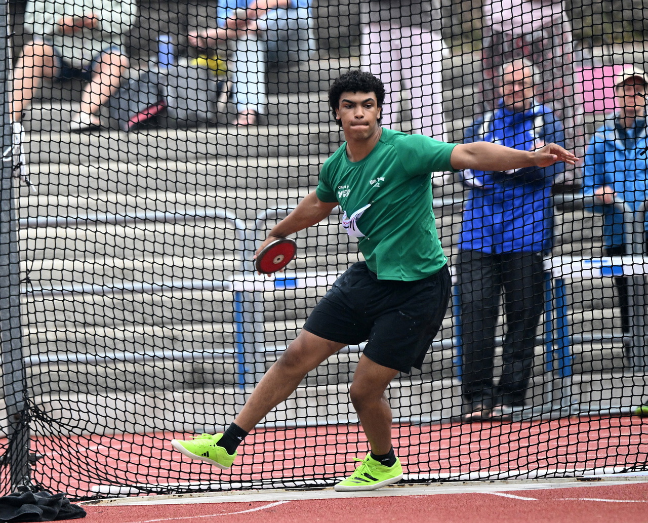 Dubbla grenar väntar för George på U18EM. Foto: Deca Text & Bild.