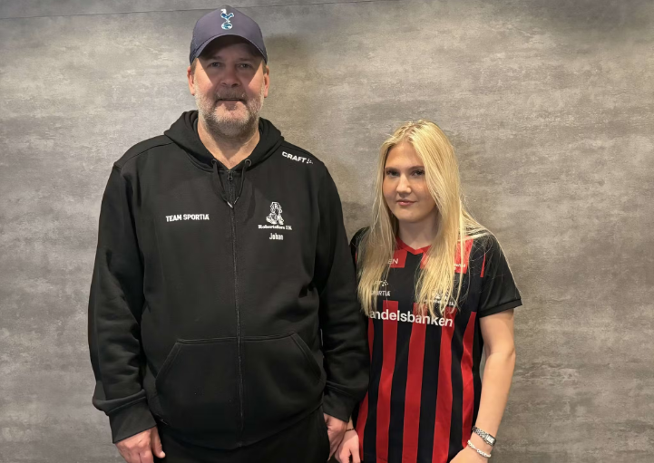 Två generationer fotbollspelande Larsson
