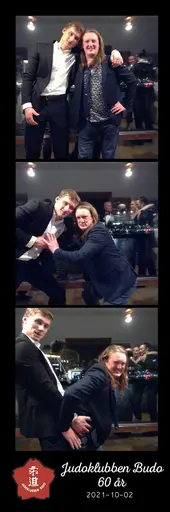 Våra gäster uppskattade att ta bilder i vårt fotobås. De fick ut två remsor med bilder att ta med sig hem. Så skoj vi hade framför kameran!