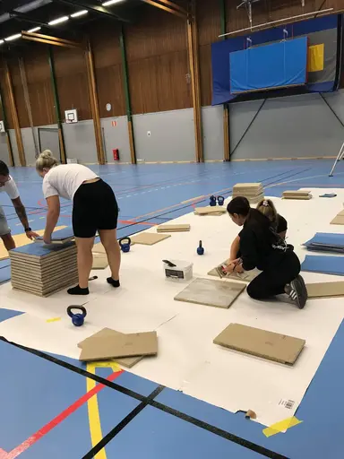 Lite bilder från byggdagen i Vilundahallen