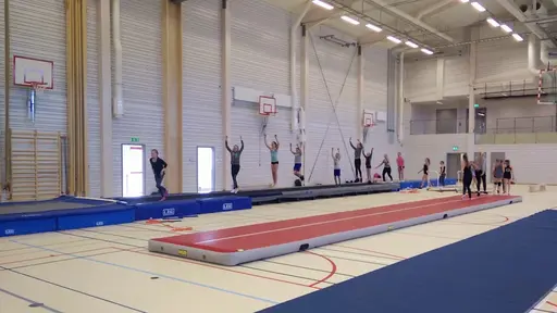 På bilderna ser ni WGFs RM-trupp på deras första träning i Vaxholms nya Sporthall!