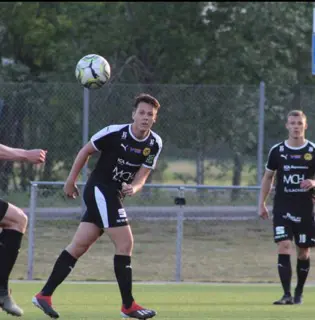 Ordf Malin Gruvhagen, Andreas Lundqvist och spelartruppen i samband med prisutdelningen