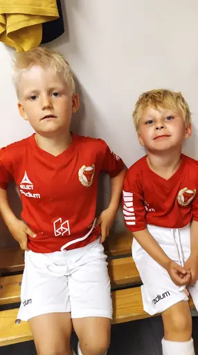 Den 27/6 gick stora delar av laget line-up när Kalmar FF tog emot IFK Värnamo hemma på Guldfågeln. Alla var så duktiga, och hade som synes väldigt roligt!