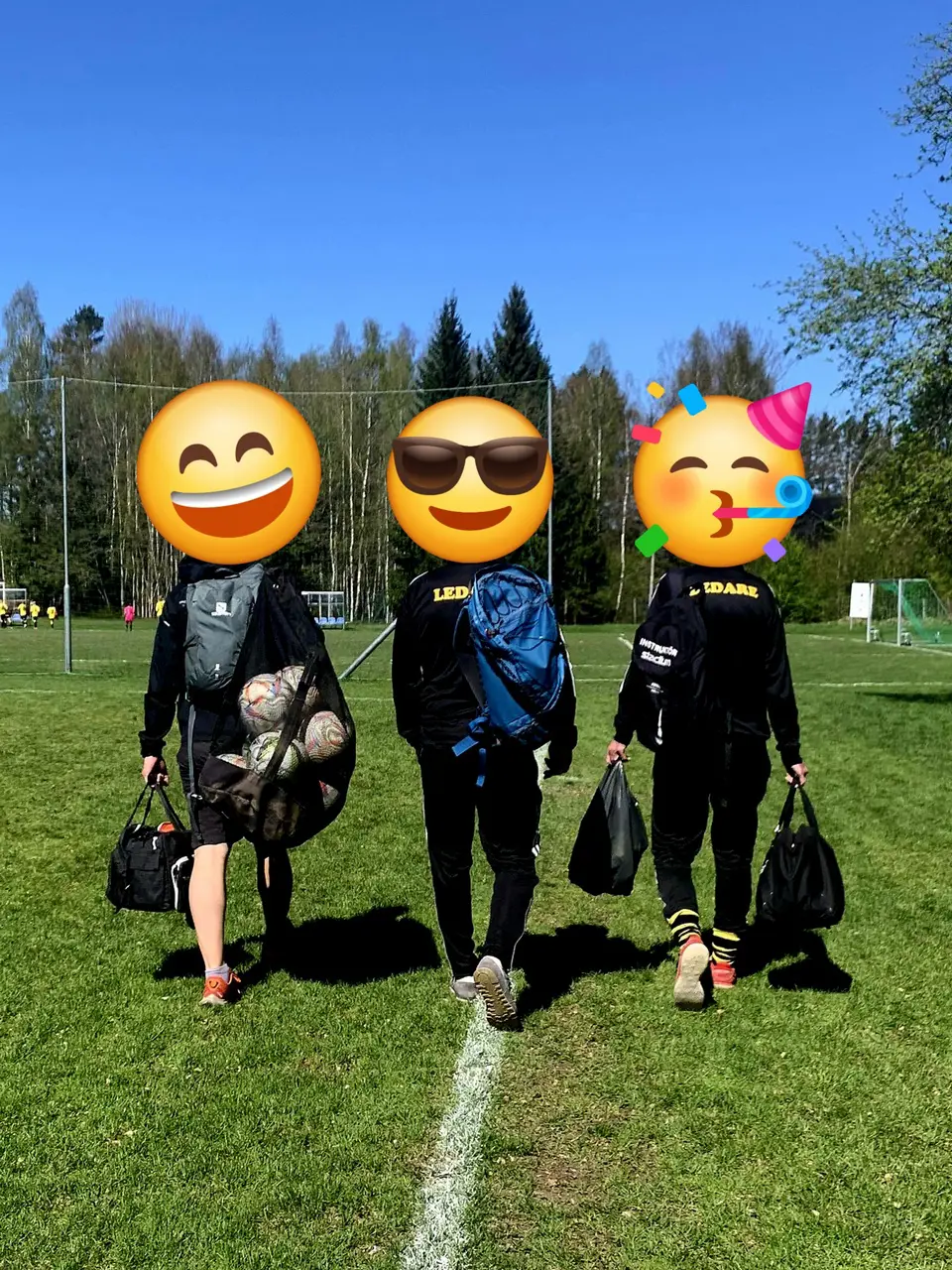Ledare på väg mot Klockarvallen!