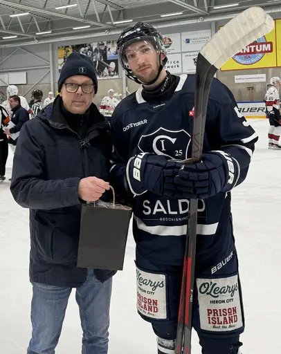 Matchens lirare: Victor Erixon och Andreas Ekström. Prisutdelare: Torpetsupportern Mats Johansson