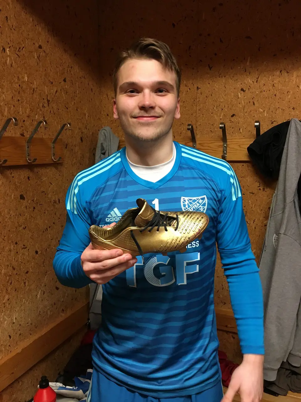 Matchens guldsko till Eric Örnkloo
