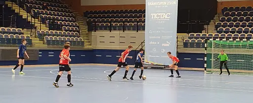 Tre jämna matcher, BK Höllviken, FBK Balkan och Malmö City FC