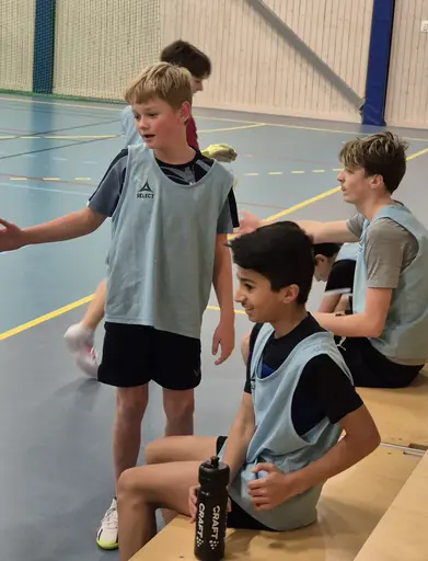 Julavslutning med lekar, futsal och fika.