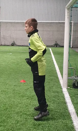 RAIF spelade 4 halvlekar mot Skurup 9- manna. Allra bäst var vi i sista där vi vågade spela tuffare. 