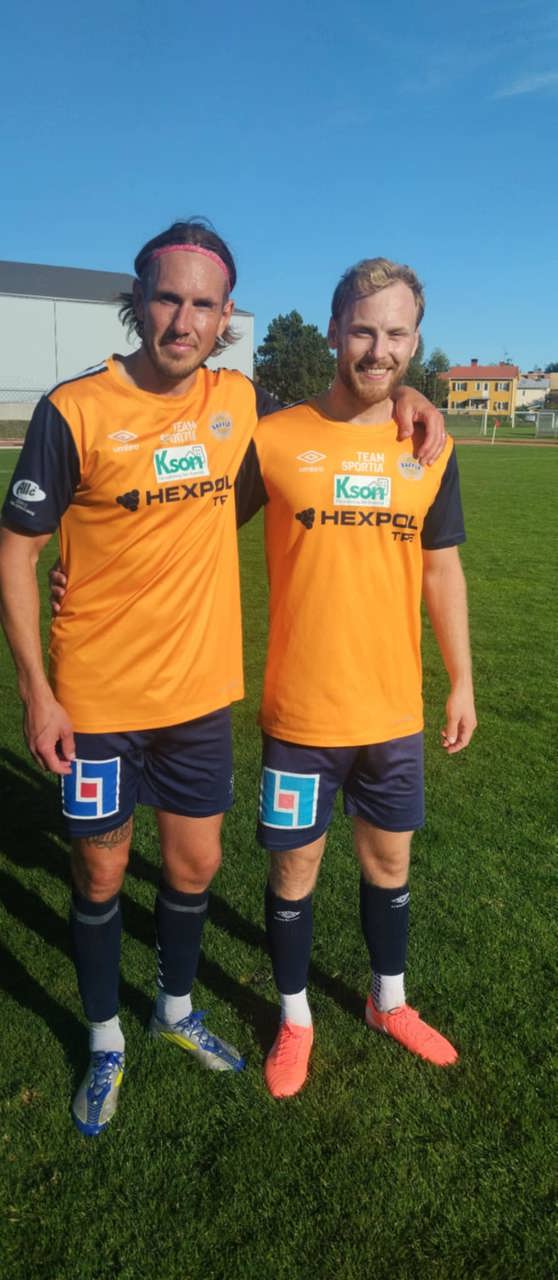 David X 2, glada målskyttar.