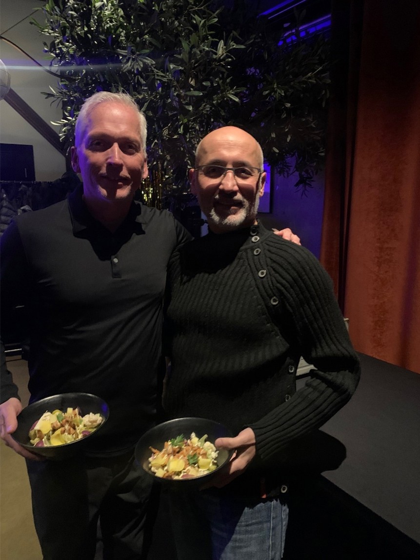 Håkan Sjöstrand och Firas Mansoor på bilden som kamperade ihop i SSK F 07 många år