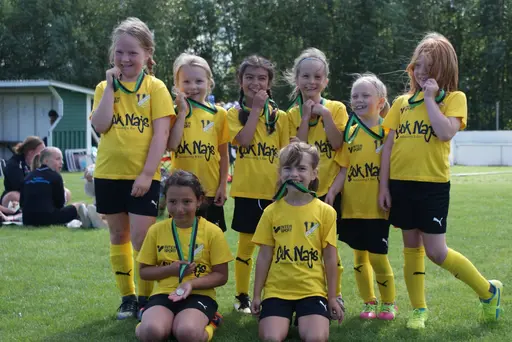 F17 första cup, Och wow vilken debut de gjorde 