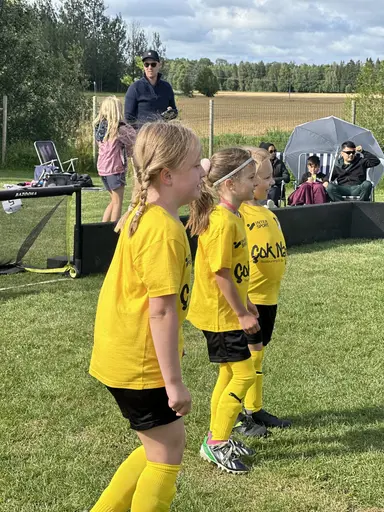 F17 första cup, Och wow vilken debut de gjorde 