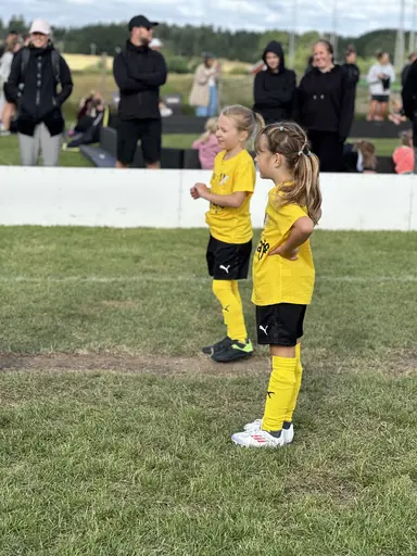 F17 första cup, Och wow vilken debut de gjorde 
