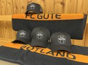 Nu är det påfyllt i shopen med både FC Gute Handdukar och kepsar.