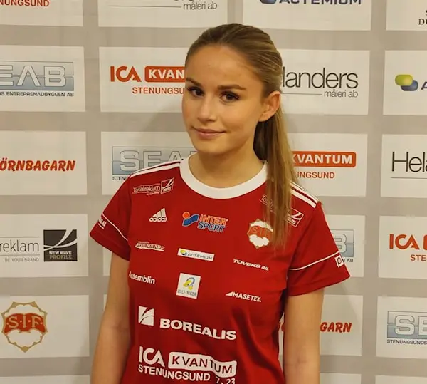 Elvira Carlsson