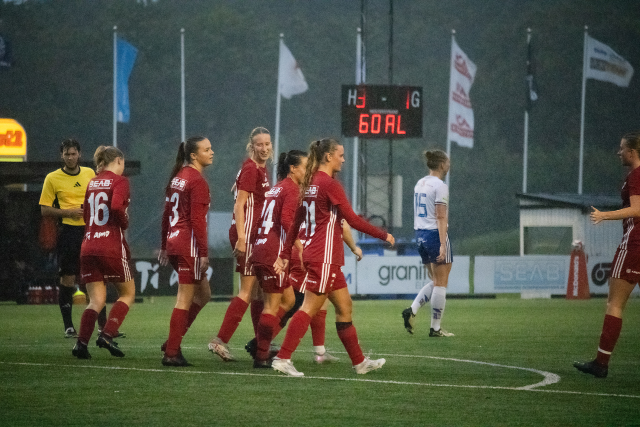 SIF hoppas komma tillbaka starkare med dam i framtiden