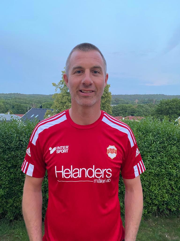 Fredrik Wallin i pojkar 17 är nu UEFA B licensierad.