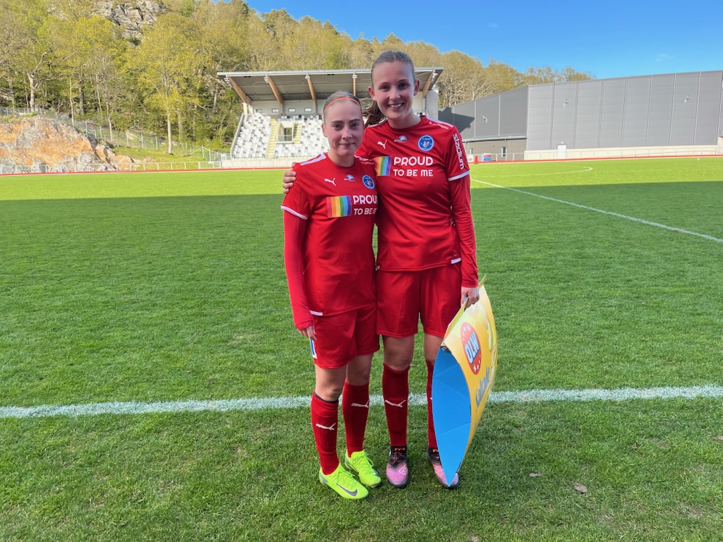 Målskytt Elin Karlsson, och målskytt / bästa spelare Evelina Person