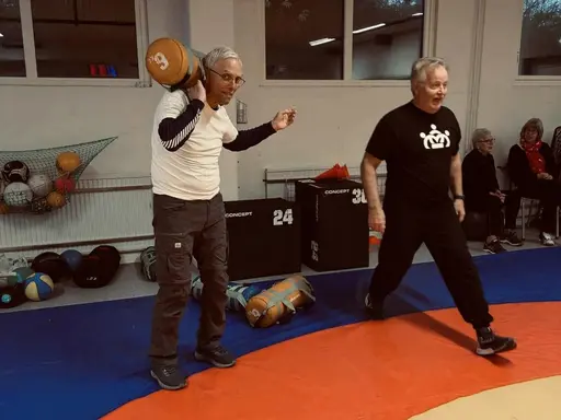 Svedalas seniorer är på brottarmattan och kämpar!