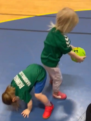 Så här kan det se ut när bollkontroll övas, klicka på bilderna för förstora