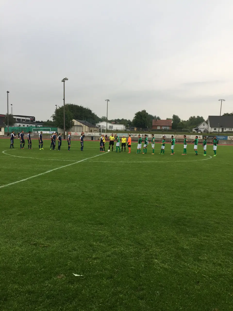 I den 95:e med en man kort tar Husie en poäng mot seriefyran Vellinge FF..
