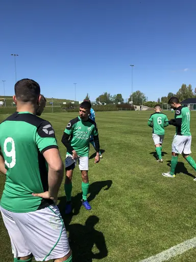 Med 10 man i en halvlek lyckades Husie trots stort spelövertag inte rubba Baras 1-0 ledning idag...