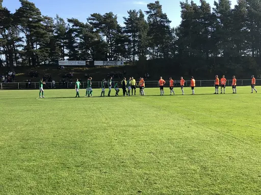Efter 90 spelade slutade matchen 4-2 (1-2) till Vanneberga...