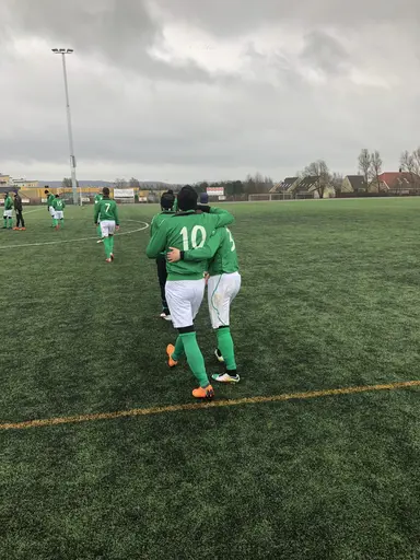 Patte Pedersen, dagens födelsedagspojke, gjorde sitt bästa för att peppa upp det gröna manskapet på ett kylslaget Bara IP idag. 1-1 (0-1) slutar matchen...