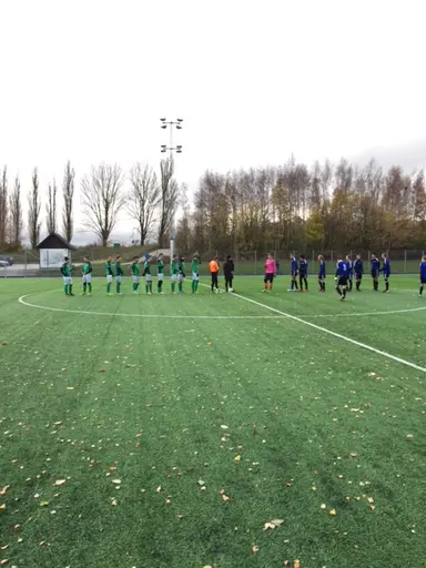 1-1 i halvtid blev hela 5-1 efter en kraftig offensiv av Husie i andra..