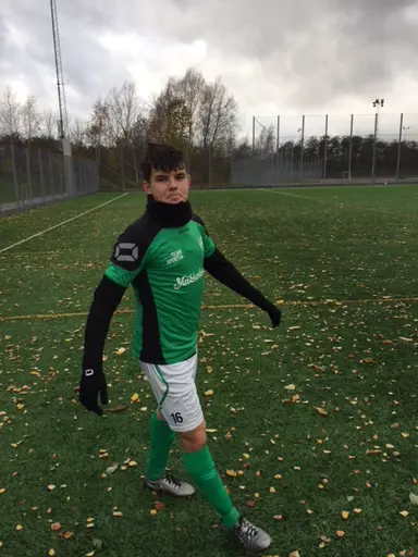 1-1 i halvtid blev hela 5-1 efter en kraftig offensiv av Husie i andra..