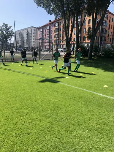 Ett målrikt genrep som slutar 6-4(2-1) till Lilla torg efter 2 intensiva och dynamiska halvlekar där Husie hängde med hur bra som helst..