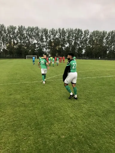 Denna regniga eftermiddag stod Husie återigen som segrare. 0-8 (0-6) mot ett avslaget Liria..