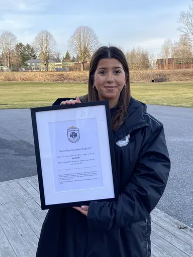 Vasa Ramadani 2024 års stipendiat Louise Jacobssons minnesfond.