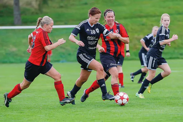 Forwarden Jennifer Johansson brände ett handfull bra lägen när Svarteborg förlorade jumbofinalen mot Frändefors. Foto: Lennart Hård