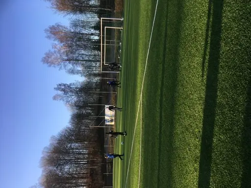 Underbart fotbollsväder med rolig träning som avslutades med lunch och kladdkaka