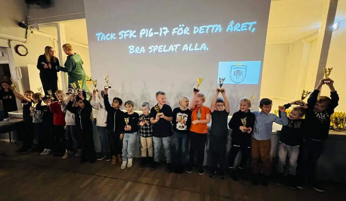 Bild på laget vid prisutdelning på Svarteborgs ungdomsgala.
