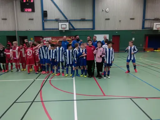 P12 prisutdelning, Burger kings representant Linus och segrare i P16