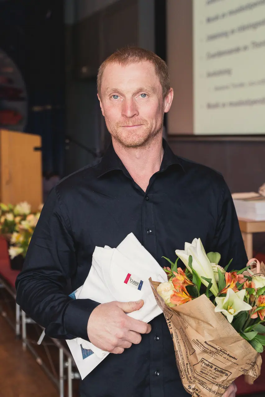 Lars Arvidsson. Ledarstipendierna går till ledare som är engagerade inom främst barn- och ungdomsidrotten i Bohuslän. Kandidater till stipendierna nomineras av Västsvenska Idrottsförbundet, VSIF.