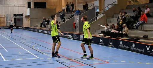 Seger med 9-8 och säsongens första trepoängare!