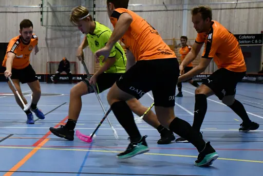 Seger med 9-8 och säsongens första trepoängare!