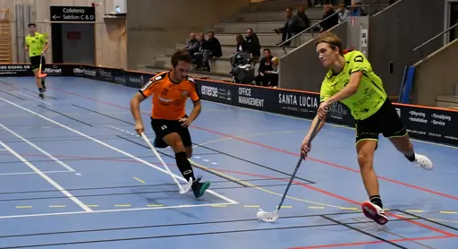 Seger med 9-8 och säsongens första trepoängare!