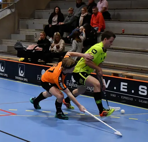 Seger med 9-8 och säsongens första trepoängare!