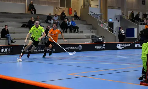 Seger med 9-8 och säsongens första trepoängare!